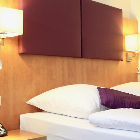 Hotel Niederrad - Self Check In Frankfurt am Main Quarto foto
